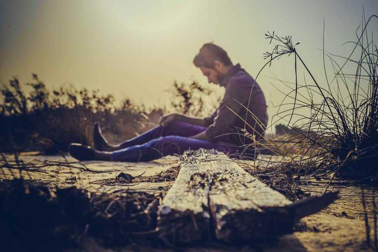 當生命卡住時：用正念一步步走回當下