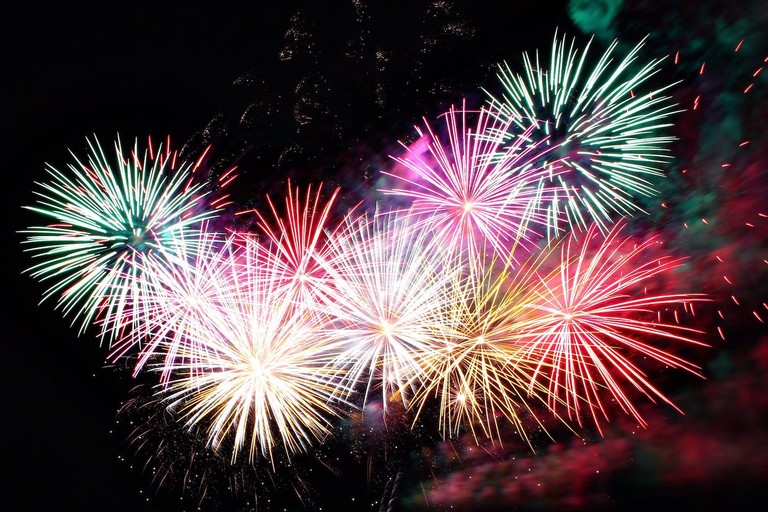 新的一年，願我們都能綻放自己的色彩！ 