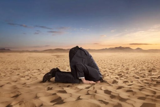 自欺是一種自我意識的防衛機轉，逃避面對真實自我的一種方式。 