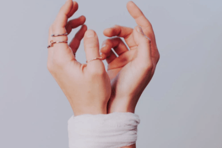 我愛上了對我施暴的人-淺談斯德哥爾摩症候群 