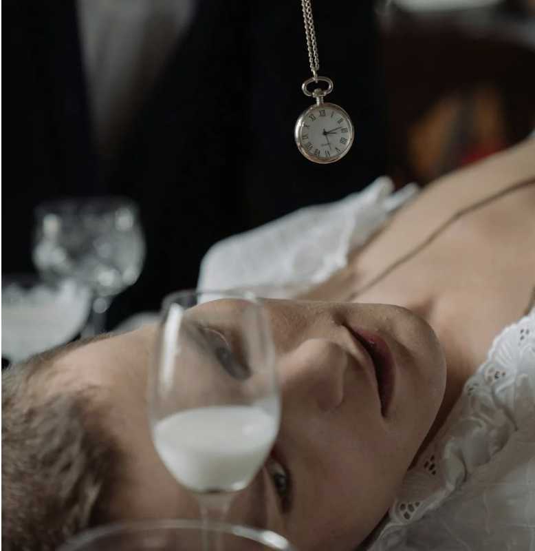 為什麼不能第一次諮商就幫我做催眠? ​ 