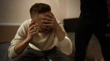 【劇評】她和她的她(中)- 從Danny性侵未遂、家暴行為淺談暴力循環 