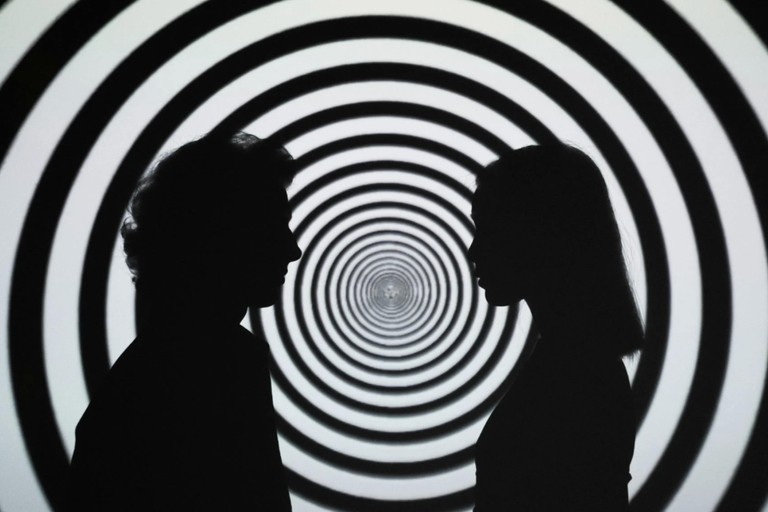 可以用催眠幫助我忘記痛苦的記憶嗎？ 