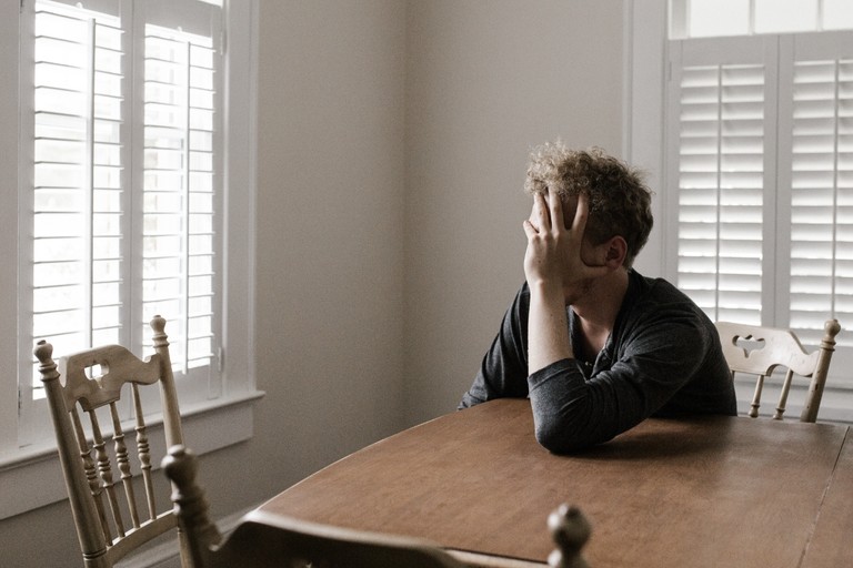 用9題的病人健康狀況問卷(PHQ-9)篩檢、追蹤憂鬱症。