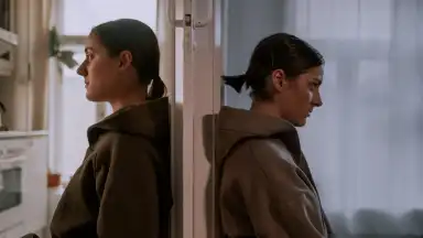 【劇評】她和她的她(上)- 簡介性侵害創傷的身心症狀 