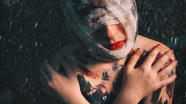 被性侵的人，當下沒反抗，就是他的錯？ 