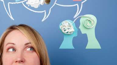 那些「我以為」的落差：從一杯茶和一隻蛛，看人際溝通的微妙藝術