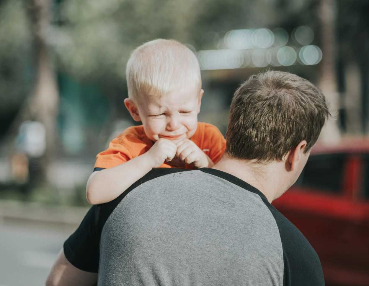 面對孩子的哭鬧，先找回自己的容納之窗